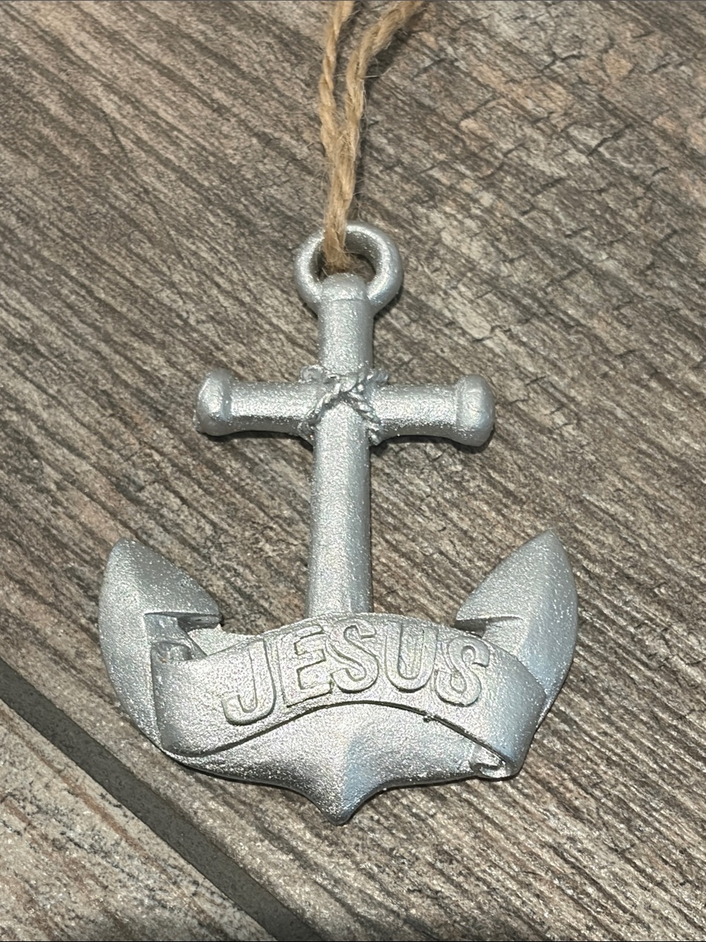 Silver JESUS Anchor Hanging Ornament - Faith-Inspired Home Accent